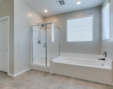 520 Founders Creek Avenue - Photo Thumbnail 36