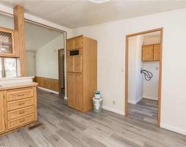 1130 E Mesquite Avenue - Photo Thumbnail 8