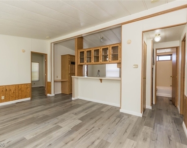 1130 E Mesquite Avenue - Photo Thumbnail 5