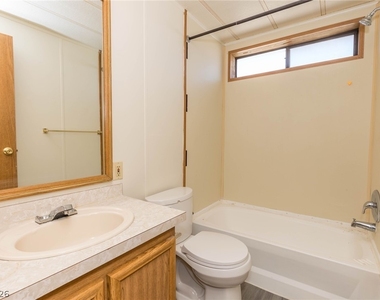 1130 E Mesquite Avenue - Photo Thumbnail 13