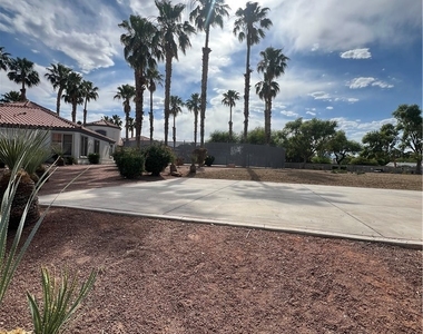 3318 N Decatur Boulevard - Photo Thumbnail 22