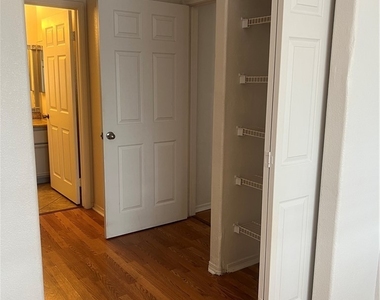 3318 N Decatur Boulevard - Photo Thumbnail 12