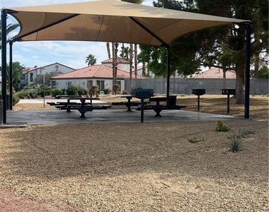 3318 N Decatur Boulevard - Photo Thumbnail 20