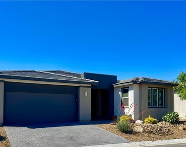 5025 E Beacon Ridge Drive - Photo Thumbnail 1