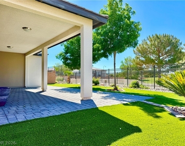 5025 E Beacon Ridge Drive - Photo Thumbnail 7
