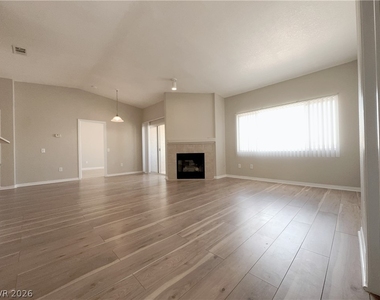 8725 W Flamingo Road - Photo Thumbnail 2