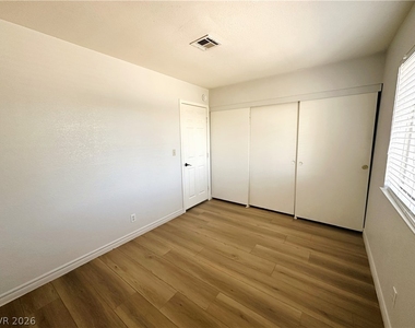 4744 Sand Creek Avenue - Photo Thumbnail 12