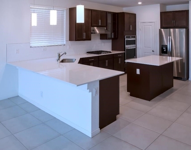 6841 Toll Mountain Street - Photo Thumbnail 3