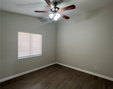 2708 Ganzo Street - Photo Thumbnail 8