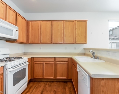 4184 Swept Plains Street - Photo Thumbnail 8