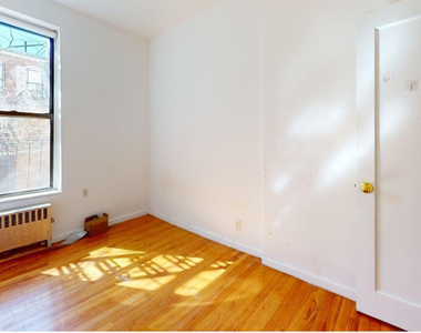 West 83rd Street - Photo Thumbnail 3