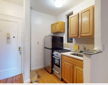 West 83rd Street - Photo Thumbnail 2