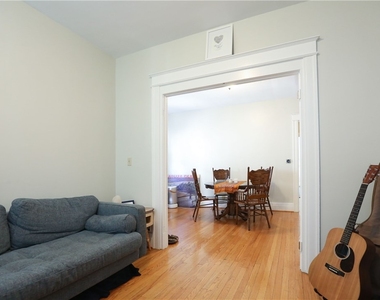294 Laburnam Crescent - Photo Thumbnail 5