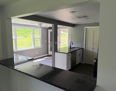 896 Hillside Drive - Photo Thumbnail 11
