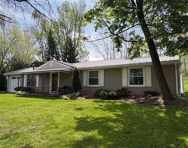 896 Hillside Drive - Photo Thumbnail 1