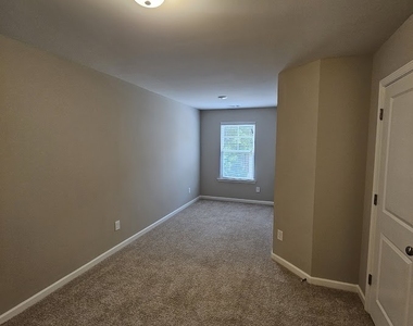 808 Belfry Terrace - Photo Thumbnail 12