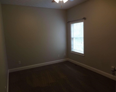 2335 Jennas Way - Photo Thumbnail 7
