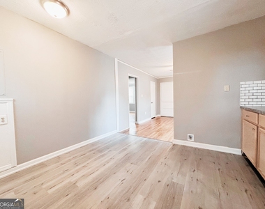 1780 Cahoon Street Sw - Photo Thumbnail 7