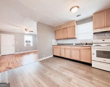 1780 Cahoon Street Sw - Photo Thumbnail 2
