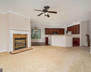 210 Harmony Lake Drive - Photo Thumbnail 7