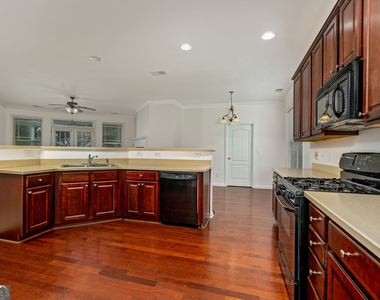 210 Harmony Lake Drive - Photo Thumbnail 14