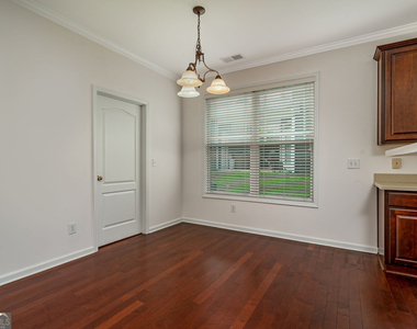 210 Harmony Lake Drive - Photo Thumbnail 17