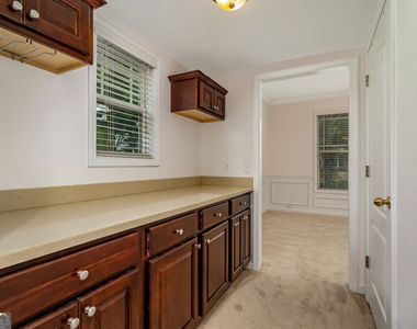 210 Harmony Lake Drive - Photo Thumbnail 12