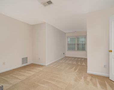 210 Harmony Lake Drive - Photo Thumbnail 22