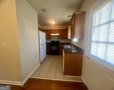 744 Wheel House Lane - Photo Thumbnail 3