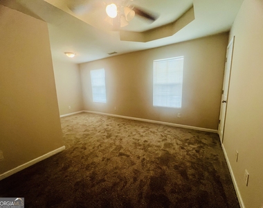 744 Wheel House Lane - Photo Thumbnail 5
