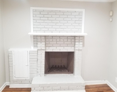 2467 Calvin Avenue - Photo Thumbnail 6