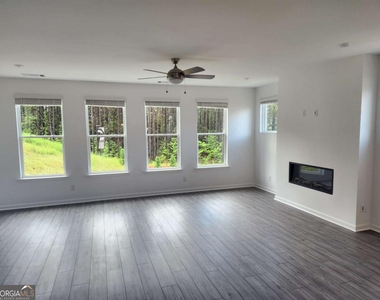 101 Holt Lane - Photo Thumbnail 16