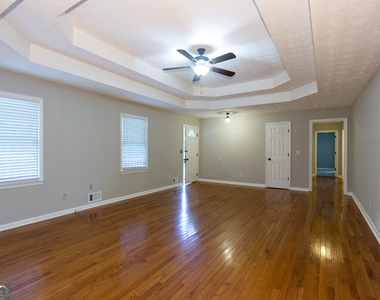 374 Mcgiboney Road - Photo Thumbnail 3