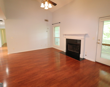 3900 Riverlook Parkway Se - Photo Thumbnail 2