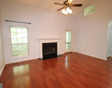 3900 Riverlook Parkway Se - Photo Thumbnail 4