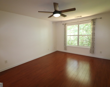 3900 Riverlook Parkway Se - Photo Thumbnail 9