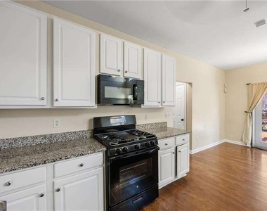 1650 Huntcrest Way Sw - Photo Thumbnail 7