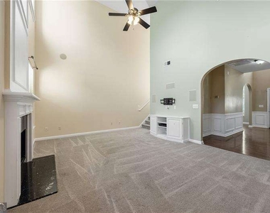 1650 Huntcrest Way Sw - Photo Thumbnail 10