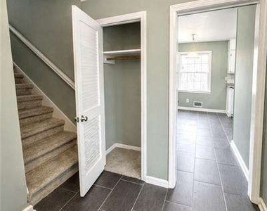 4093 Hideaway Drive - Photo Thumbnail 8