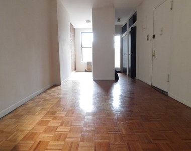 323A East 89th - Photo Thumbnail 1