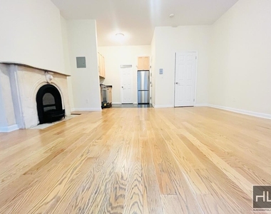 West 55 Street - Photo Thumbnail 5