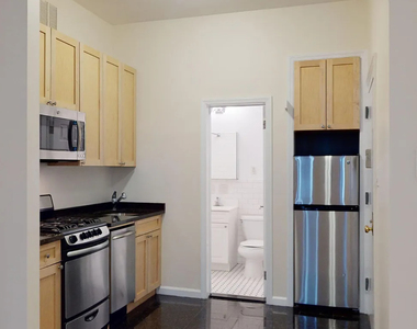 West 55 Street - Photo Thumbnail 1