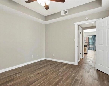 5100 Verde Valley Lane - Photo Thumbnail 6