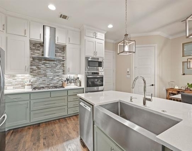 8254 Laflin Lane - Photo Thumbnail 13