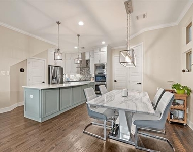 8254 Laflin Lane - Photo Thumbnail 10