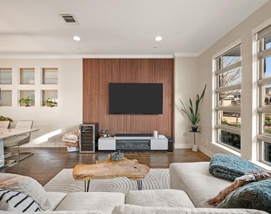 8254 Laflin Lane - Photo Thumbnail 6