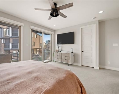 8254 Laflin Lane - Photo Thumbnail 20