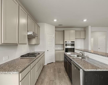 1410 Crossford Trail - Photo Thumbnail 14