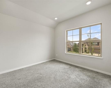 1410 Crossford Trail - Photo Thumbnail 23