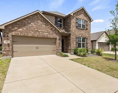 1410 Crossford Trail - Photo Thumbnail 2